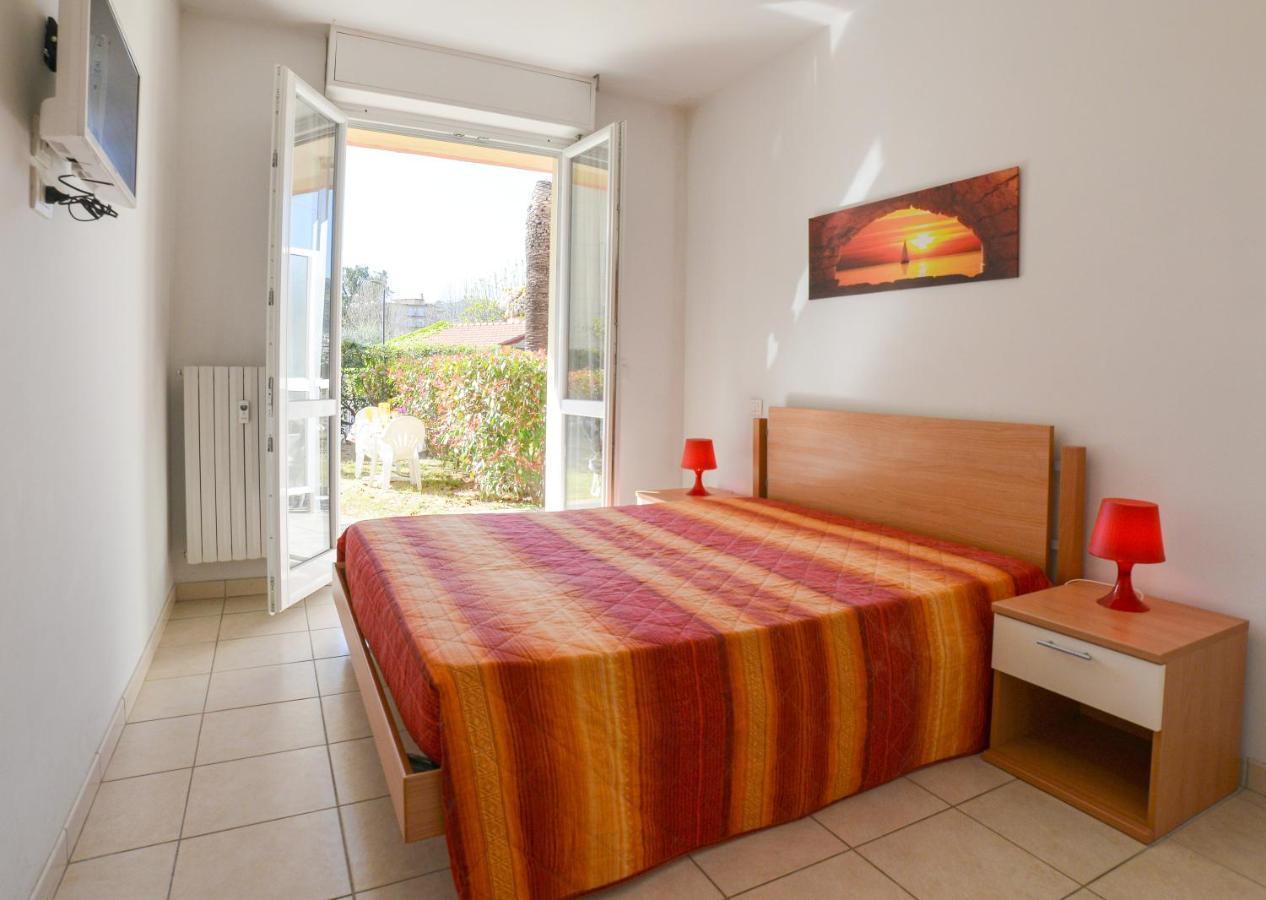 Residence Laura Bordighera Luaran gambar
