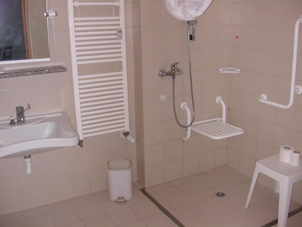Residence Laura Bordighera Bilik gambar