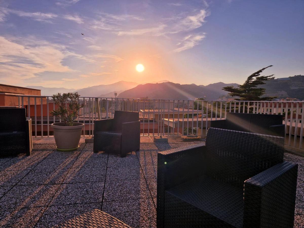 Residence Laura Bordighera Luaran gambar